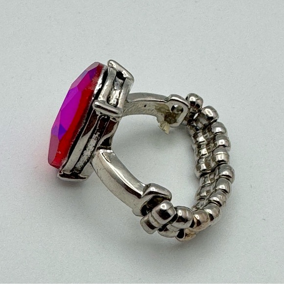 Silver Tone Stretch Ring Faceted Red Pink Purple Glass Statement Ring - Picture 7 of 7